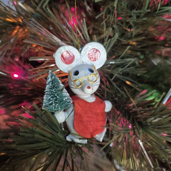 🎄Vintage set of 2 Wooden White Mice with Hat & Golden Glasses - Picture 7 of 8